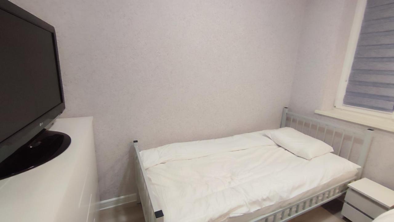 Tuwima Apartment *